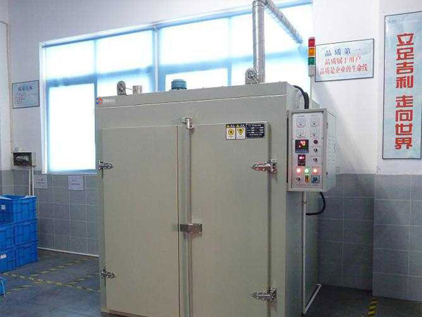 精密熱風循環臺車烘箱